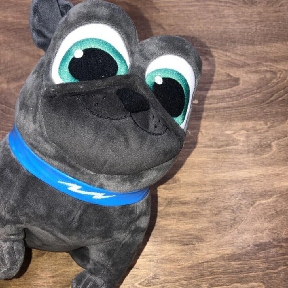Disney puppy dog pals Bingo plush
Pug dog; lightning bolt collar